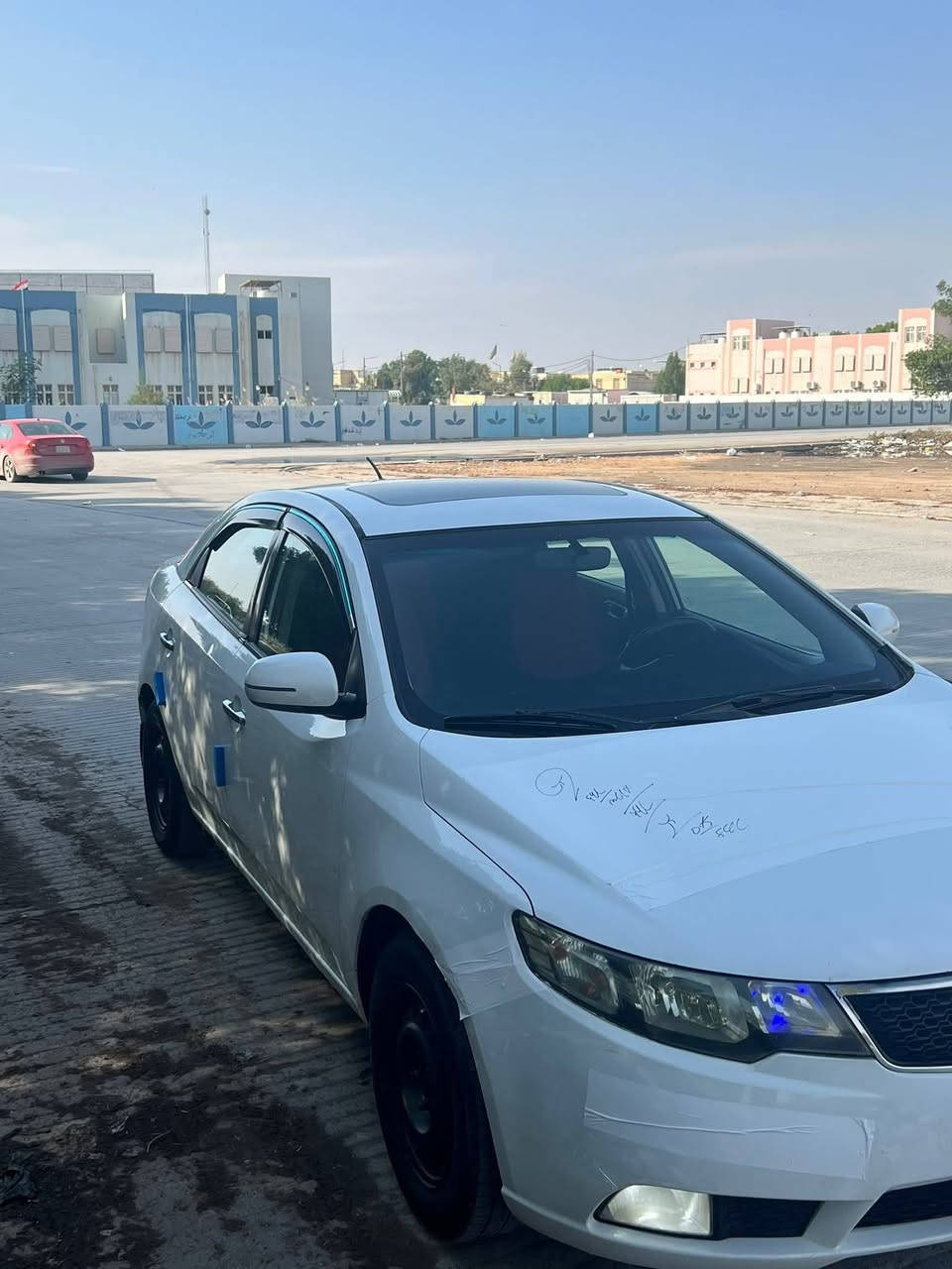 كيا سيراتو موديل 2011 للبيع السياره نضيفه تدفئه تبريد كله شغال بيها الصندوك رش الجاملغ الأمامي هم رش بدون حادث رقم أربيل وكاله عارضها ب98 وبيها مجال قليل حك الجيه ***********
