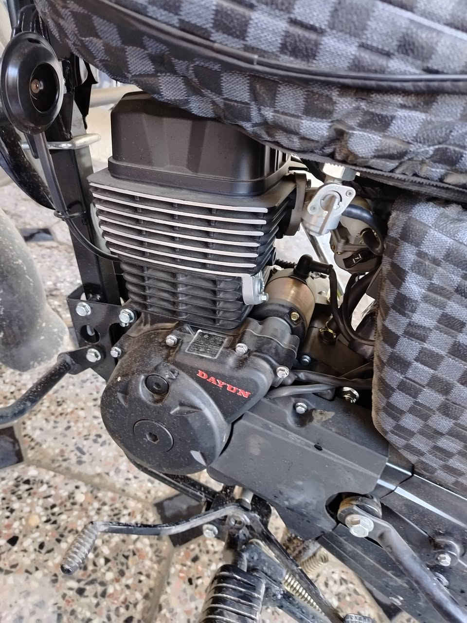 السلام عليكم
دايوان جبلي 2026 بعدهه باسم الشركه
ما مشتغله دلفري
مبدل دهن مره وحده الامزيول الاصلي تحت السحك بعدهه تحويل مباشر بدون متاخذ الدراجه وياك رقم اربيل
مكاني بغداد العبيدي
السعر  2850 مليونين و850 الف وبيهه مجال لطيبين
***********
