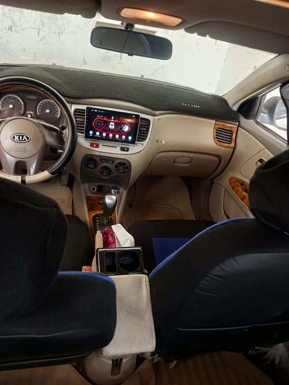 ---

🚗 *للبيــــــع كيا ريو 2012 خصوصي* 🚗

🔧 *المحرك*: 1600cc - ااقتصادي صار شهر من شاده
📄 *الرقم*: قادسية - مشروع وطني، تحويل فوري باسمي
🎨 *الصبغ*: جاملغ أمامي + شوية بالجنطة على كد الرقم فقط - باقي السيارة كفاله
...شاشة اندرويد تحكم ستيرن بطارية واطارات بحالة جيده 
✅ *الحالة*: مكفولة من الشاصي والمكينة والكير وبقية الكشر 
💰 *السعر*: اتصال أو واتساب للتفاوض

📞 *للتواصل*: *********** - واتساب موجود

مكان السيارة: النجف  📍

---
