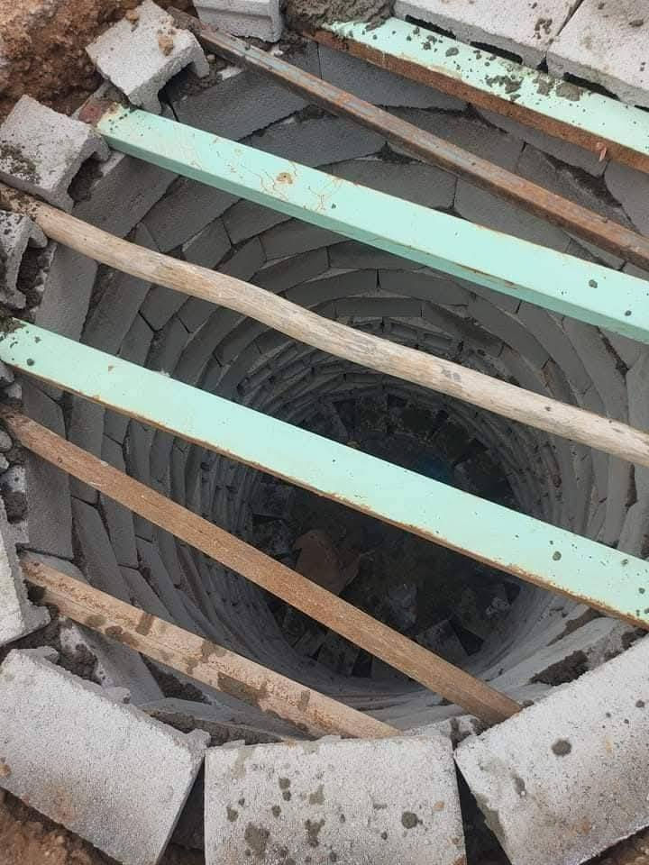 السلام عليكم يوجد كادر لحفر المنهولات حفر وبناء وصب حسب القياسات المطلوبه وبأنسب الأسعار للأستفسار الاتصال علئ ***********
