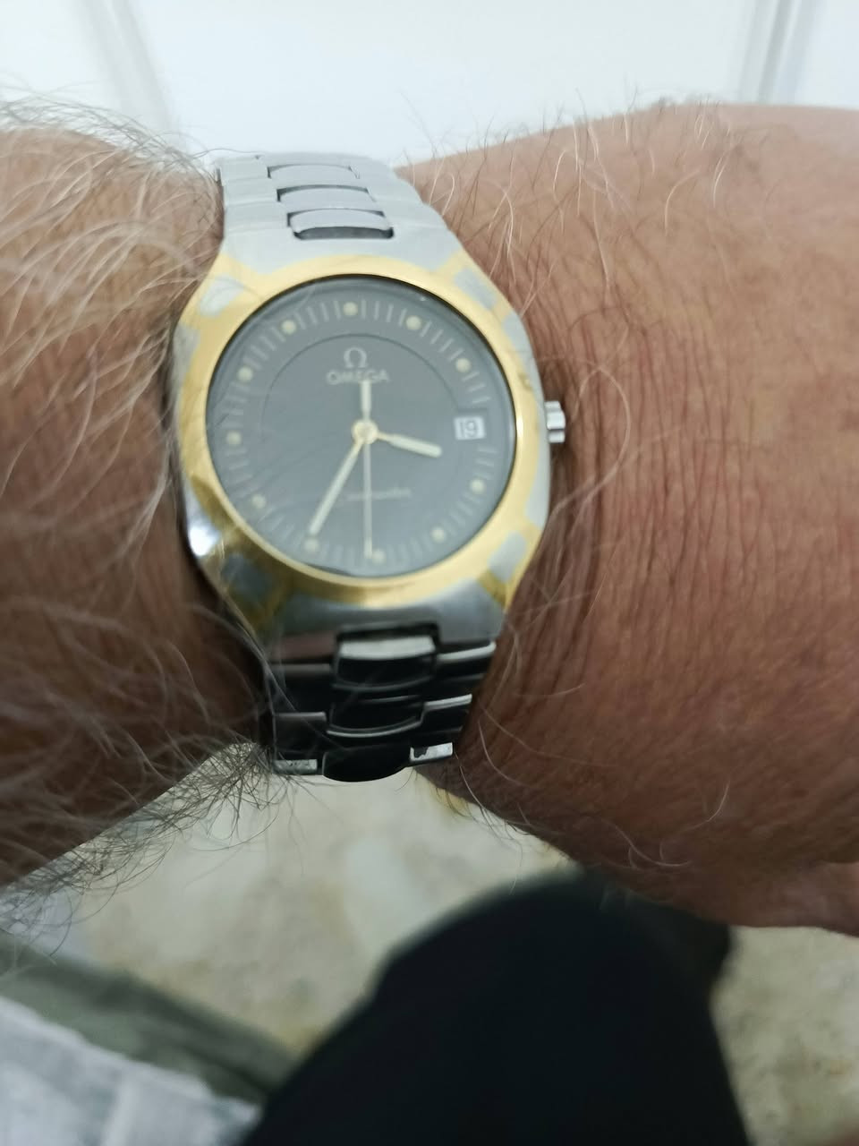 اوميكا كوبرا سي ماستر ذهب وستيل كوارتز 
375دولار


**إذا كنت صاحب هذا الإعلان وتريد حذفه لأي سبب، رجاءا أرسل رسالة إلى الدعم الفني**