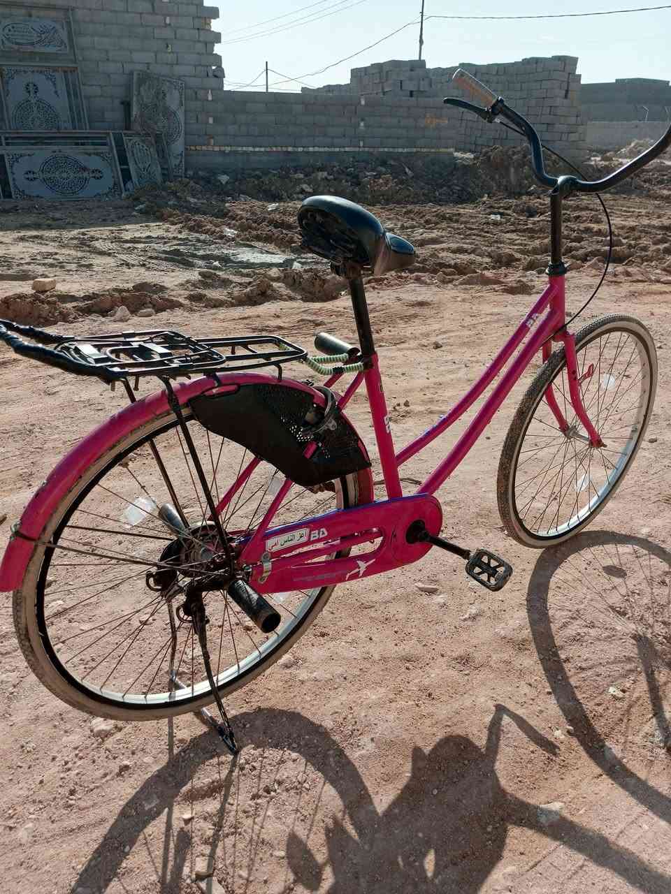 باسكل لبيع جديد موديل 2016 ما بدل اي شي بي سعر 90 وبيا مجال رقم *********** بي واتساب
