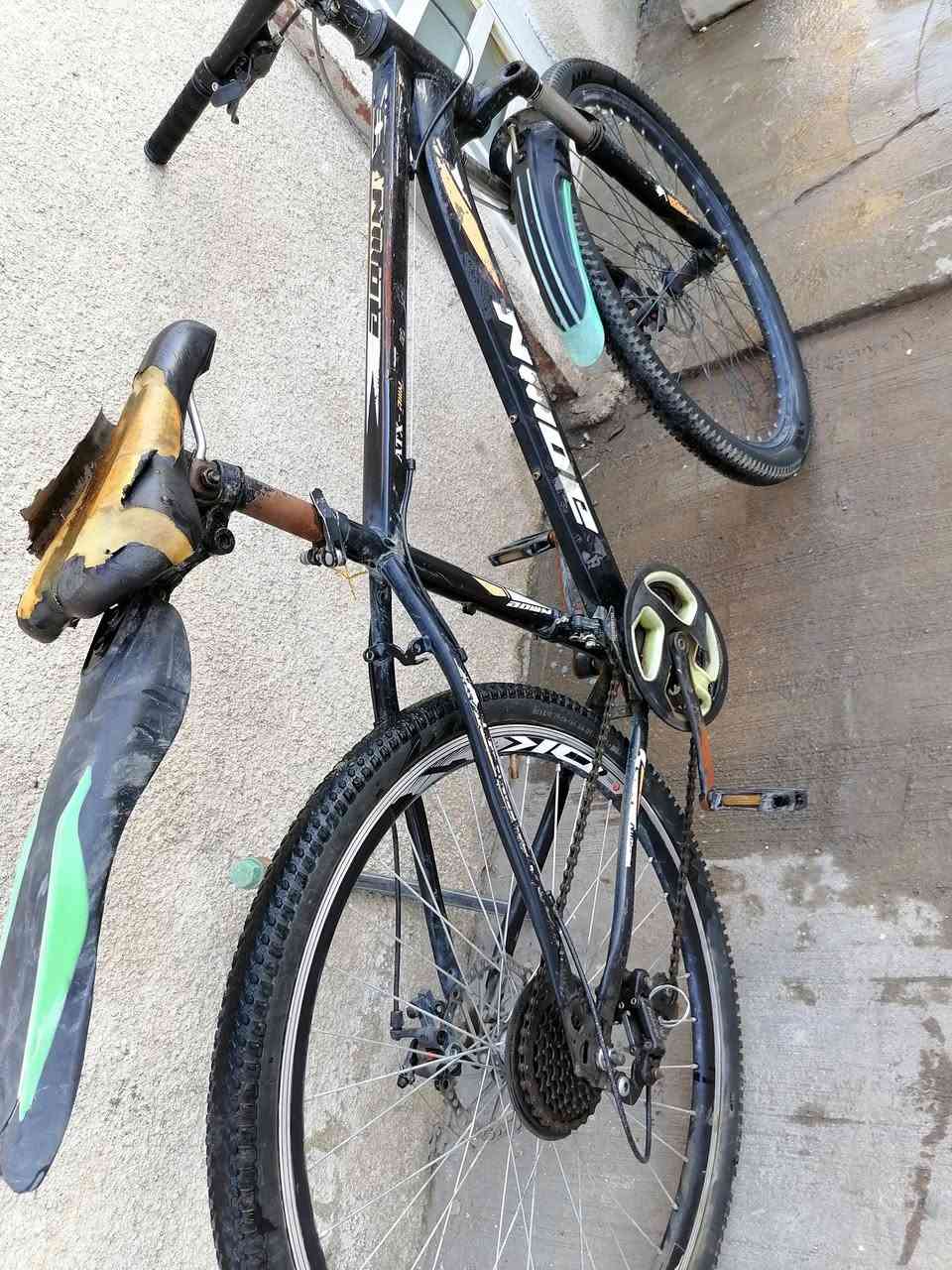 باسكل للبيع حجم ٢٦ كير شغال بريكات بلمكان سعر ٥٠ مكاني الاثورين الدوره ***********
