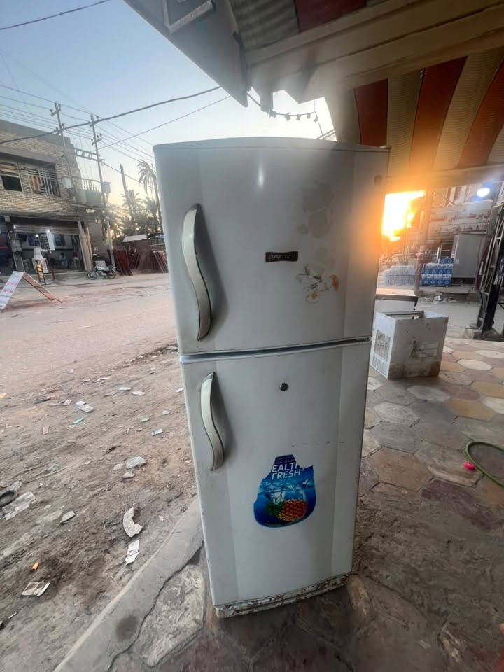 للبيع ثلاجه وحدها كامت متبرد فجئه رايدها 60الف ***********
