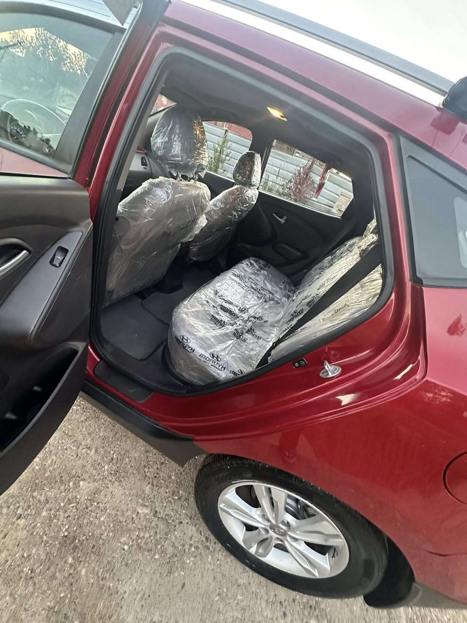 سلام عليكم من رخصت الادمن المحترم توكسان 14 رقم اربيل بسمي اريد مراوس ب كادنزا مديل 14 او 15
***********
