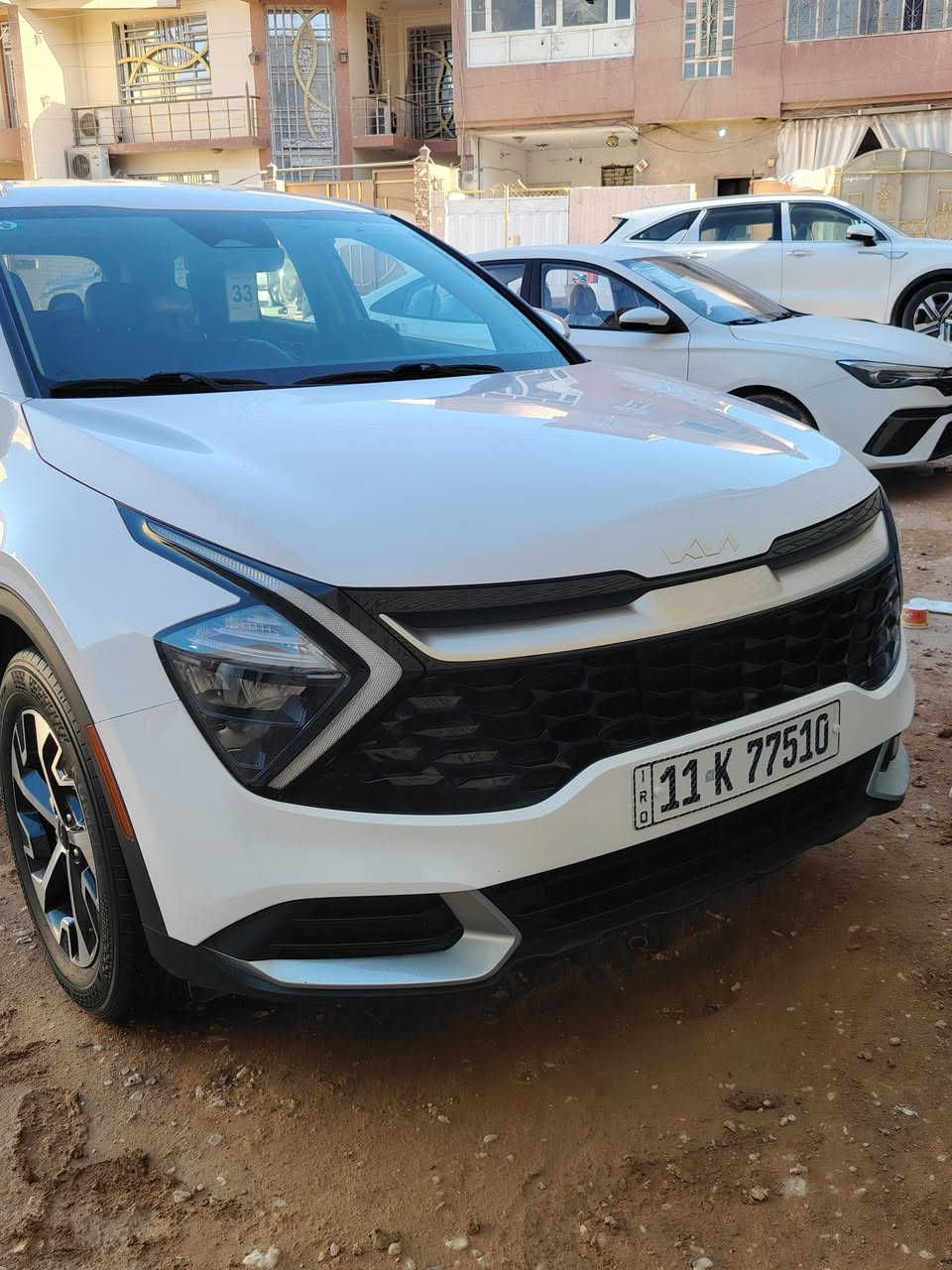 السلام عليكم سبورتج ٢٣ لارج جديده للبيع حادث غرق بسيط شرط كفاله عامه من الضربه والصبغ والبارد مواصفات كشنات جلد بلادي وكهرباء وتدفئه شاشه كبيره متصله كار بلي وتحكمات فول اتو هولد وسايد بريك بصمه لد أمامي خلفي بصمة تشغيل وبصمة أبواب مانع انحدار ومانع انزلاق اطفاء ذاتي صور الحادث وصور السياره وصور السونار كافة تفاصيل مكتوبه رقم بغداد باسمي ماشيه ٥٠ الف مكان السيارة كربلاء المقدسة حي التحدي تفاصيل أكثر عن السياره الاتصال على الرقم *********** او الرقم ***********السعر ٢٠٥ بيها  مجال للشراي
