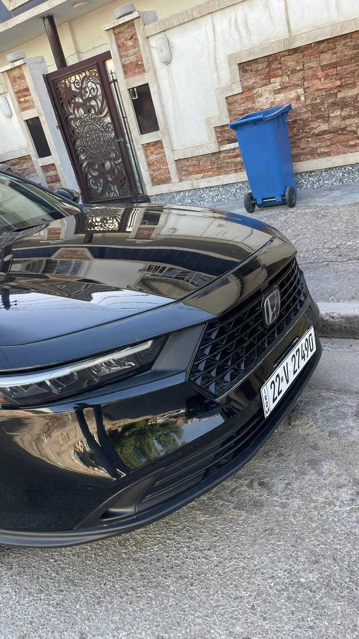 هوندا اكورد سبورت 2024 
حادثه والسونر موضح بالصور 
مبدل جاملغ وبنيد فقط بدون شواصي وبيه جاملغ خلفي تعديل بارد وتكحيل 
ايرباك ستيرن فقط راجع سستم شركة
المواصفات 
 بصمة تشغيل بصمه ابواب 
شاشة 
المواصفات
رادار امامي
اوتو هولد
اوتو بريك
ثلاثة انظمة للقيادة:eco,normal,sport
شفتات ستيرن
تثبيت المسار 
مثبت سرعة 
كامرة وشاشة كبير
شاشة سائق ديجتال
سستم ايرباك متكامل
مانع انزلاق 
مانع تصادم 
تحكم مقود متكامل من جميع الامور الضرورية
شاشة تدعم:ابل كار بلاي و اندرويد اوتو
دخول ذكي 
تشغيل عن بعد 
بصمة ابواب وصندوق وبصمة تشغيل
لايتات زينون ياباني اصل
ليد نهاري 
ليد خلفي 
ماشية (69000)  ميل
مكان السياره. بغداد الغزاليه او حي الجامعة
السياره بإسمي تحويل مباشر رقم اربيل
السعر 175 وبيه مجال بسيط
للتواصل ***********
