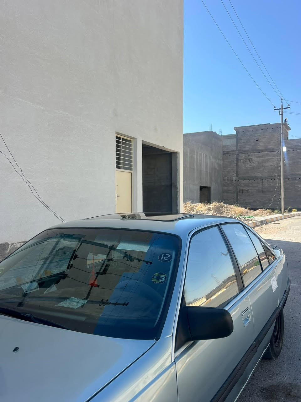 السلام عليكم … الحلال للبيع 
اوبل اوميكا.  بسعر مناسب28  وبيه مجال 
محرك 2000 المرغوب نوزل شرط مال كصه 
كير اوتماتيك. شرط.  بدون عيب 
صدر. امامي خلفي جديد. تخم تاير جديد 
بور ستيرن. ومشط كله شرط 
لايت بكلايت اصليه وكله شغال. 
سلايت وداخل وسقفيها كله جديد 
محرك /كير / صدر/تخم / تاير /كله شرط كهربيات كله شغال
السياره جاهزه متصرف عليه كلشي 
السياره مصبوغه عام بدون ضربه بدون معجون شرط الفحص رقم صلاح الدين الماني سنويه عضم عاج شرط التحويل. مكان السياره تكريت القادسيه رقم 
***********.  بسعر 28   وبيها مجال
