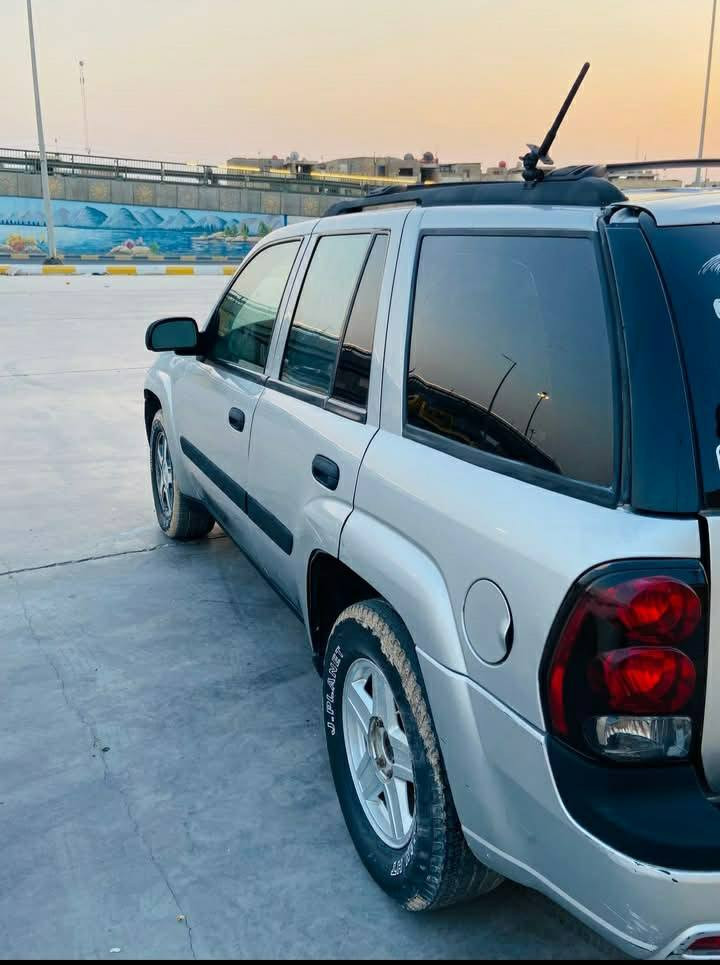 السلام عليكم سياره ابلايزر 
موديل ٢٠٠٥للبيع 
مكينه ابلاد المرغوبه قبق اسود 
السياره جاهزه مابيه نقص 
من صدر امامي  وخلفي 
تخم تاير 
تبريد ثلج 
دواخل جديده 
السياره جاهزه اترايك للبصره 
رقم اربيل 
السعر  ٦٨
اوبيه مجال الاتصال 
العنوان كوت واسط 
***********  //***********
