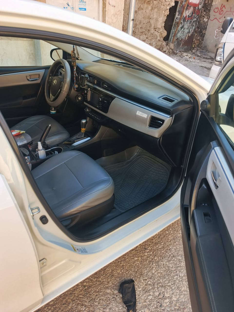 سلام عليكم شباب كورلا موديل 2015 وارد امريكي بدون ضرر وصبغ كير محرك شرط هزا منتهيه سنويه 2027 رقم  اربيل مسطره تايرات جديد سياره نضيف حيل ماشي 120 ميل
سعرها 150 بي مجال للشراي استفسار عل واتساب ***********
مكان بعشيقة
