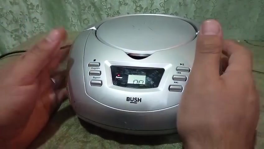 السعر 18 شامل التوصيل
مسجل ماركة بيوش شغال بالكامل
موجات الراديو fm+mw
كل الشرح بالفيديو
للأتصال ***********
