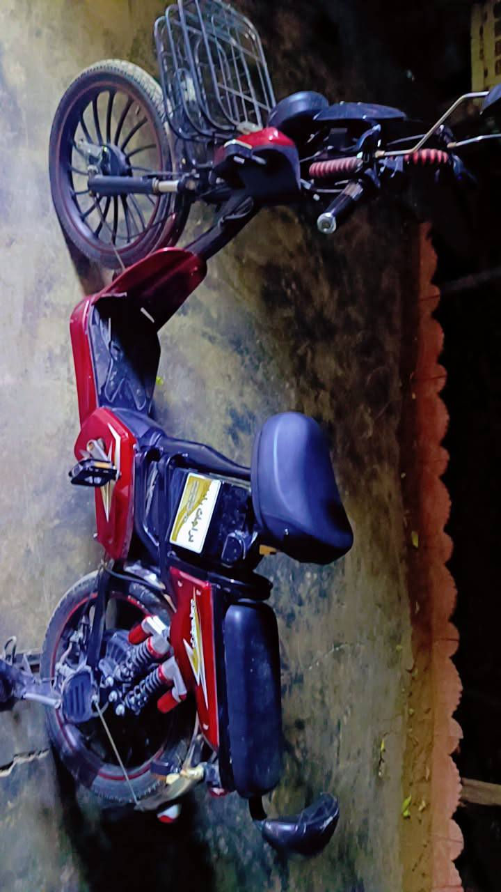 بايسكل عل شعن جديد بطاريات جديده كلا جديد تجي شوف بعينك سعر 150قفل رقم ***********
