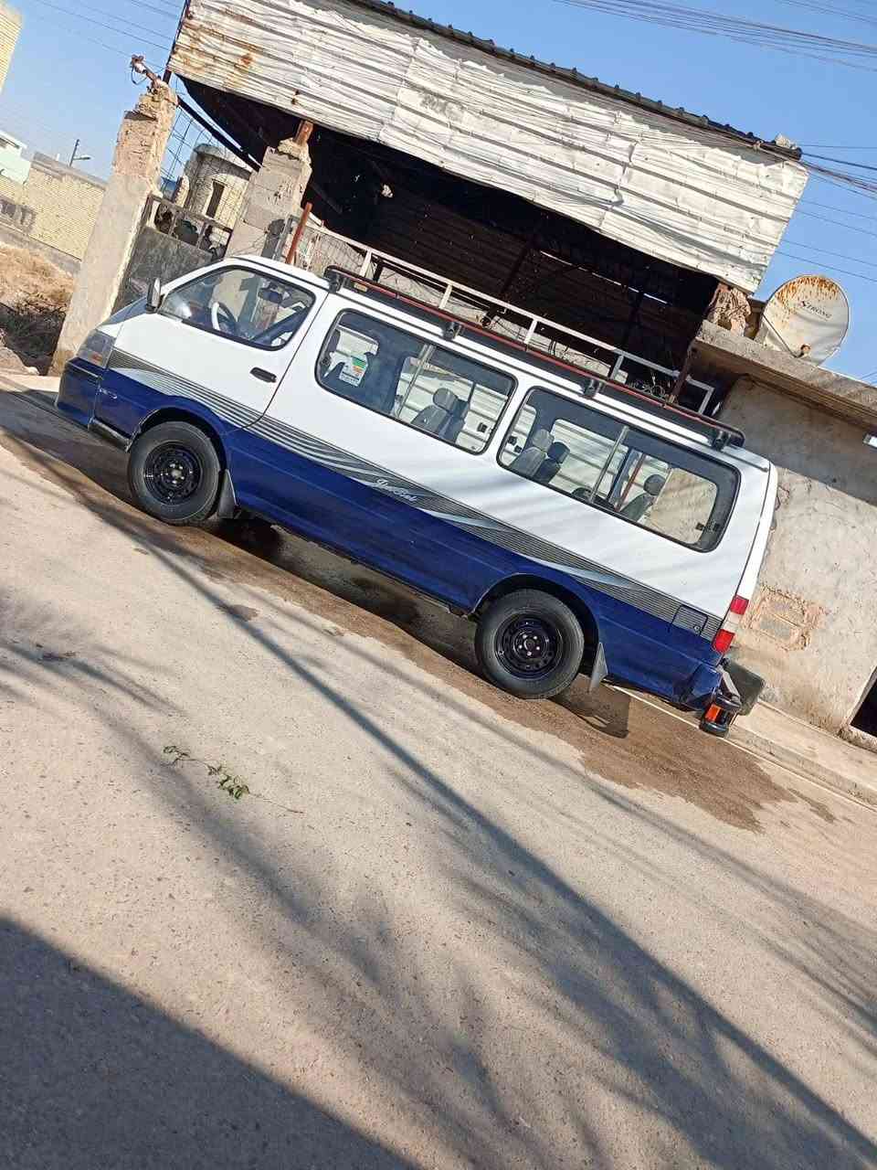 سياره جمبي 2014 مكينه ثري واي كير ومحرك خير من الله 
مصفره هيئة وغرامات
السعر 75 ورقة
مكان السيارة بغداد
