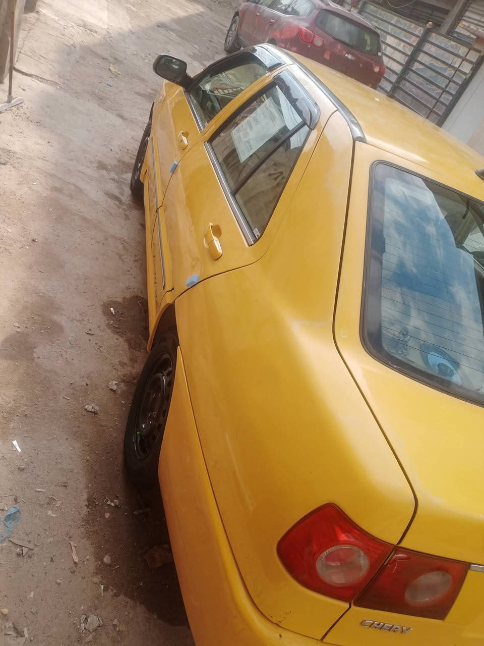 سلام عليكم سياره شيري كوين موديل 20010 سياره جاهزه خير من الله كير مكينه خير من الله  تخم تاير كهربائيات كلهه شغاله صدر نضيف تبريد ثلج 🥶 هيه مصفره تحويل ثاني يوم/***********
