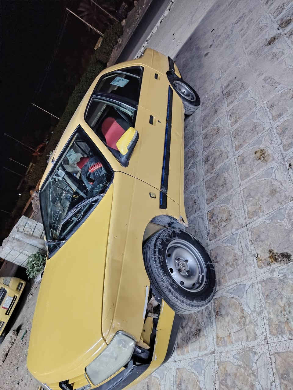 بيجو 405 GLX موديل 12 سياره جاهزه رقم بغداد تحويل شوكت ما يعجبك  كير مكينه حداديه  كهربائيات كلها شغاله سنويتها بعدهي مساقطه داخلها نضيف عليها غرامات وهيئه ينزل من سعرها مكانها بابل الشراي يتصل ويشلع العيون المو شراي لا يتعبني ***********
