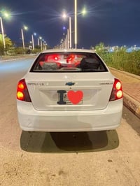 اوبترا ٢٠١٢ • ضربة امامية وخلفية • مكان رمادي