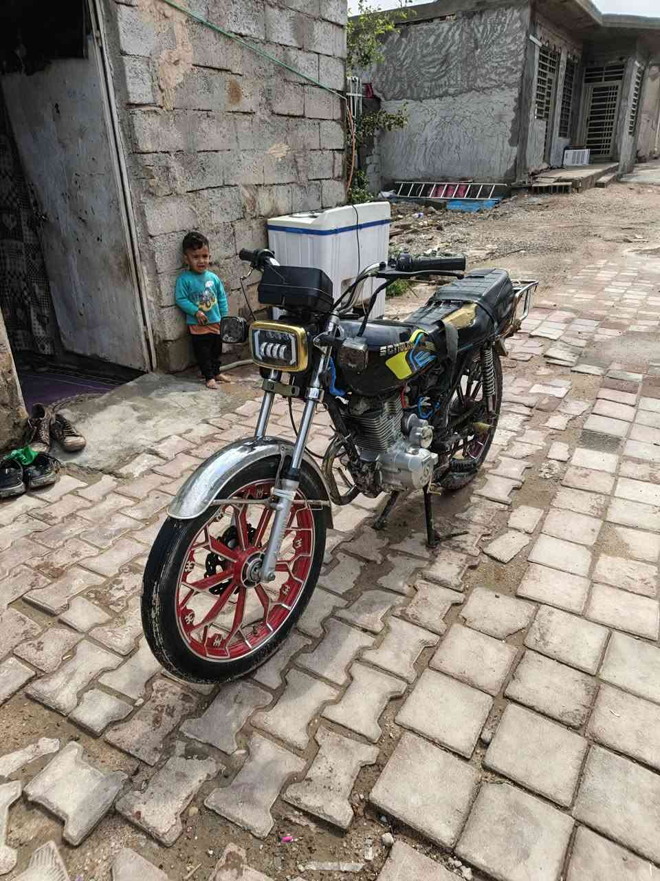 دراجه 5 كير لبيع 2020 اورق كامله محرك برقي ما مفتوح 
السعر 600 وبيها مجال 
***********
عنواني بغداد حي ور سبع قصور
