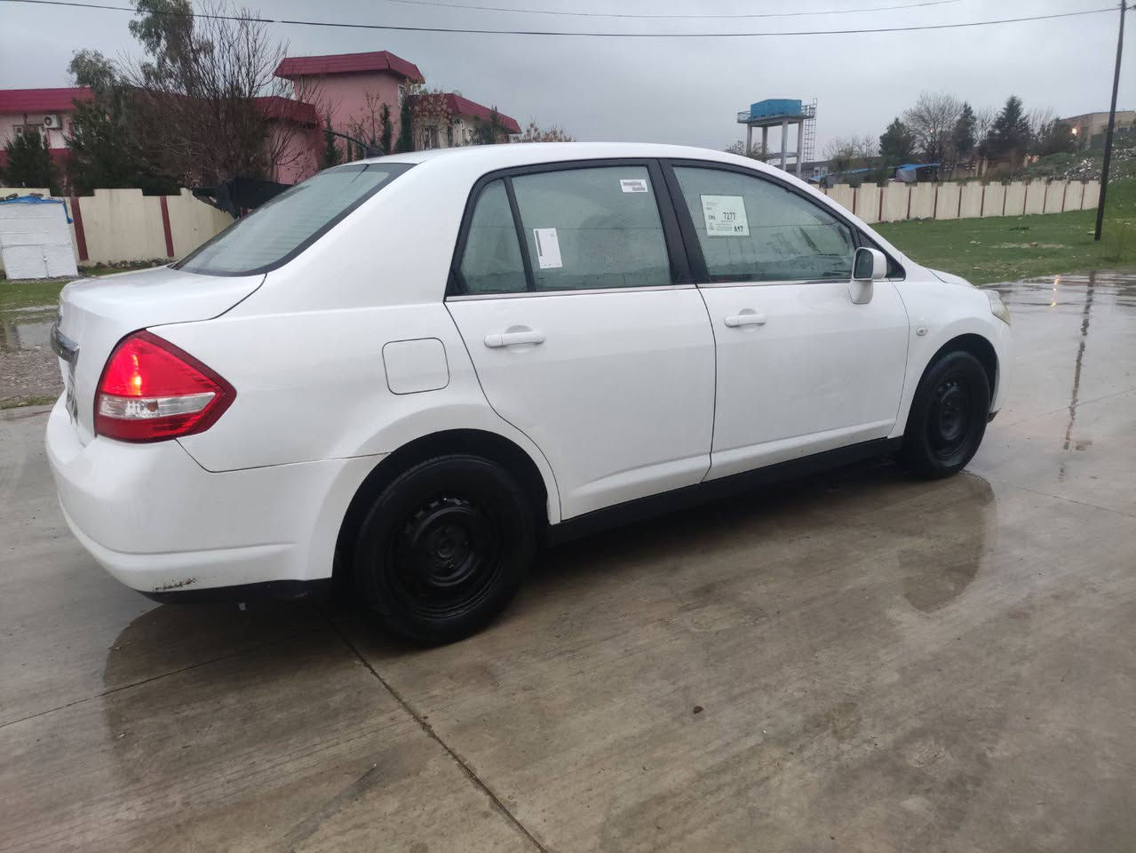 نیسان تیدای2010یابانی مەکینە ۱٦بیلاد بئ بۆیاخ گێرومەکینە ی بەشەرت
نەکراوەتۆ  سەنەوی تەواوبوە بەناوی خۆمانۆیە وەکالەتیش ئەکەینە  سەیارەکە زۆر جوانەو ماڵی دۆستە چوارتایەو ویلی نوێی لەژێرایە سێعری ۹٥گەڵاوکەمئ مەجال
گەر موشتەریت تەلەفون بکە لە خزمەتام 
***********///*********** دار بنديهكان, السليمانية
