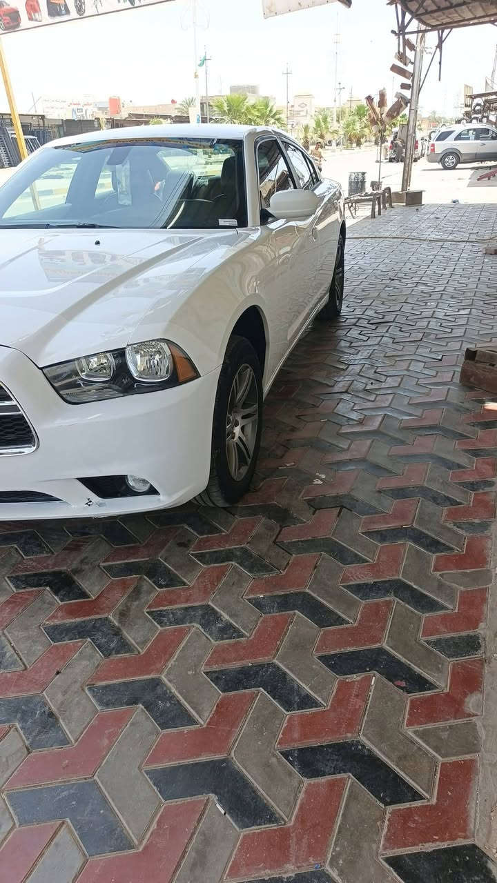 السلام عليكم
جارجر 2013 للبيع جاهزه للاخير حداديه تخم تاير كير مكينه تبريد تدفئه مكينه 3600 سنويه جديده شاشه كبيره كير ماوس كشنات جلد كهربائيه 
حادث 3 قطع سطحي
مكاني ميسان 
غير متواجد ع الفيس
***********
