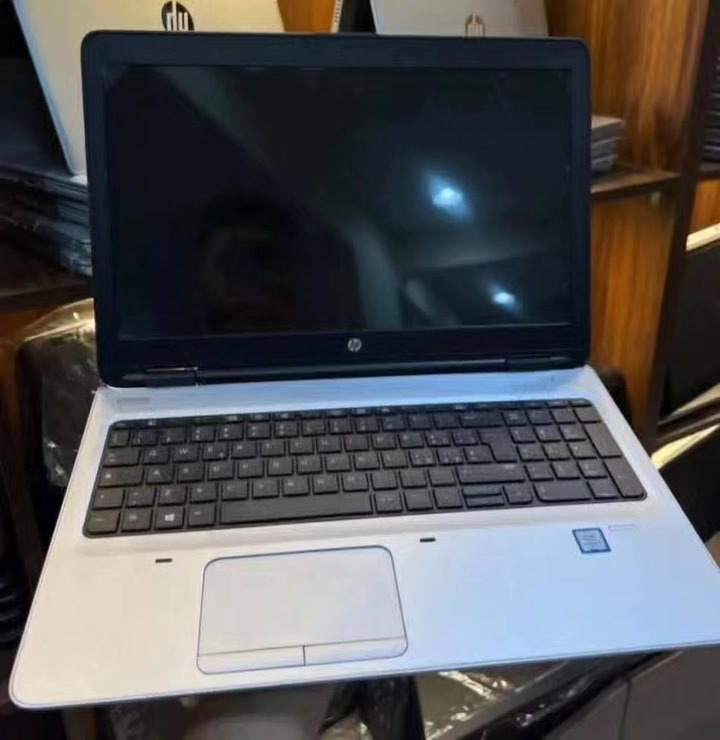 نظافة ٩٧ جميل جدااا
لابتوب hp 

جيل 6

حجم 16

Ci5

R8

Hard SSD256 

Cd

اهلا بكم في 

مكتب الكرادي للحاسبات والالكترونيات 

 لبيع كافة الحاسبات المحمولة والالكترونيات ..

فرمته . تنصيب . برامج

 ذي قار...الرفاعي..شارع الخطاطين..قرب احمد النجار.. قرب الخطاطين.. 

اتصال واتس اب  ***********
