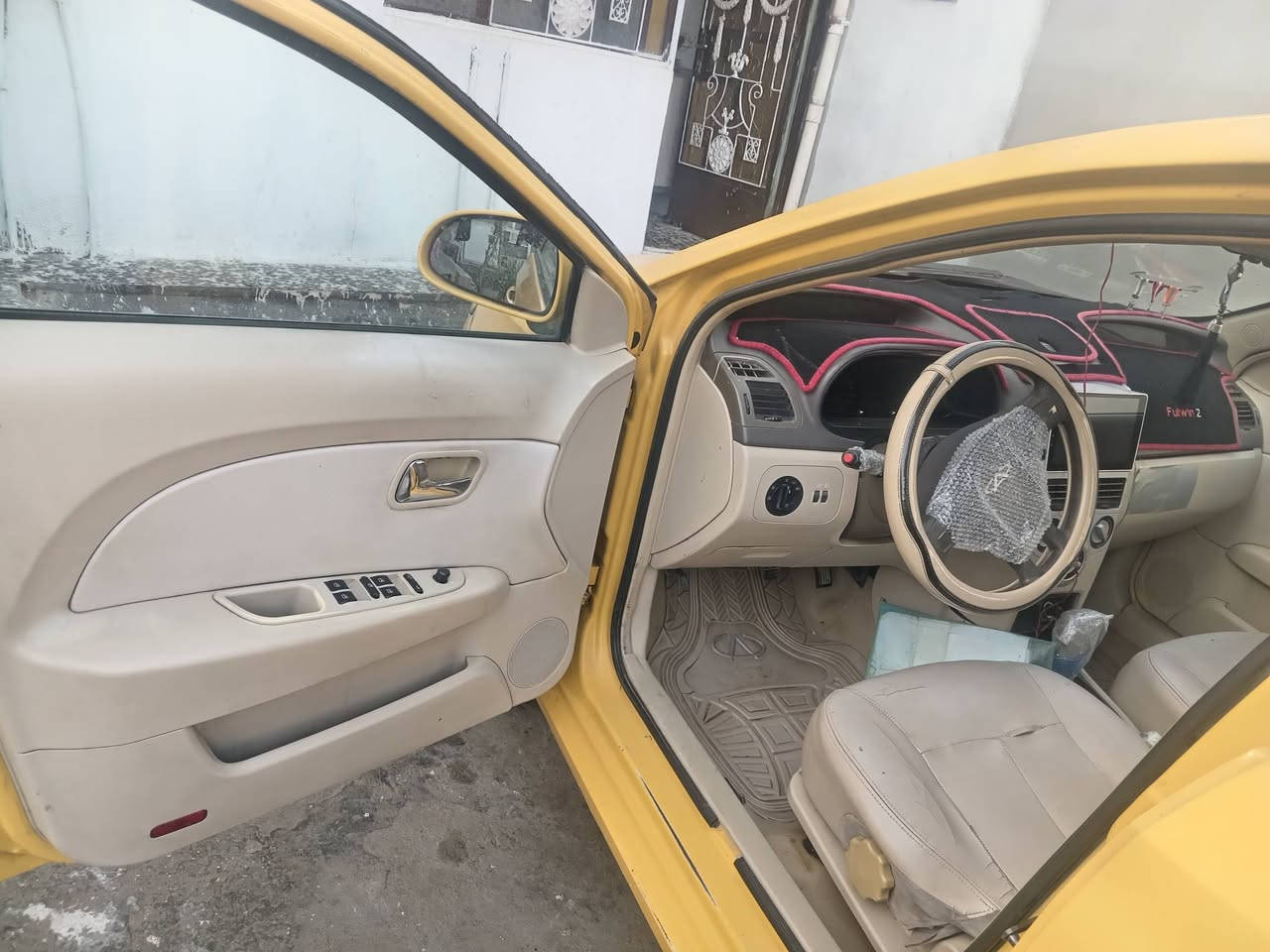 سلام عليكم  شيري فلاوين كير اومحرك كورله بيكاتشو سياره جاهزه تخم تاير ويل جديد  مال اوبتره سياره تبريد بس كبريسر وكف صدر جديد  وسعر 43   اوبيه مجال الشراي وهاذه رقمي ***********
