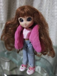 دمية صوفيا • عيون تتابع • ٢٥سم