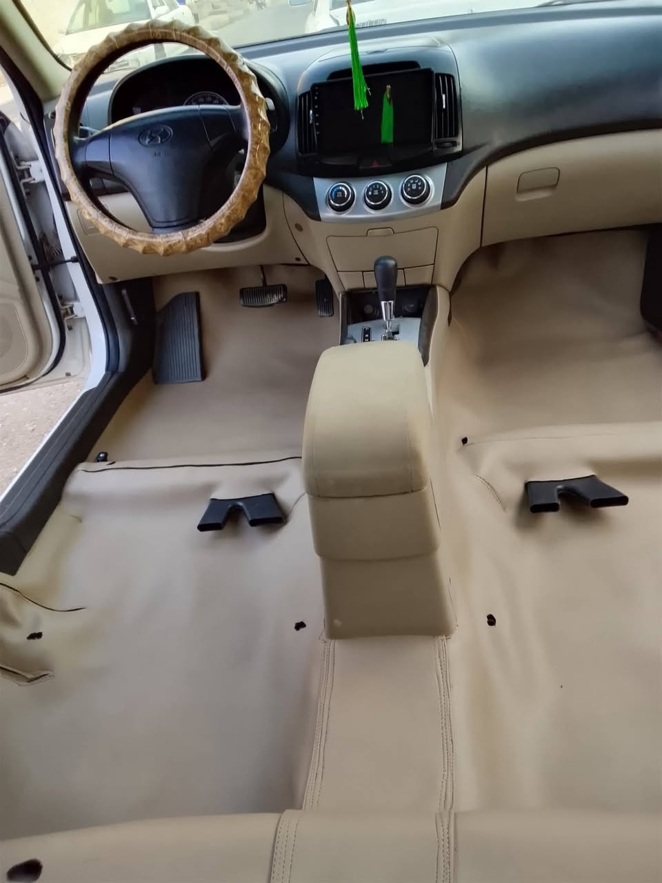 ابو رســــــول 
دوشمة أرضية جلد درجة أولى 
بسعر مناسب الجميع أنوع السيارات الصالون بسعر 50 مع الصندوك 60
العنوان العزيزية الشباب مقابيل العماره السفينه 
الاستفسار اتصل على الرقم ***********
خادمكم أبو رسول
دوشمة التساهل
