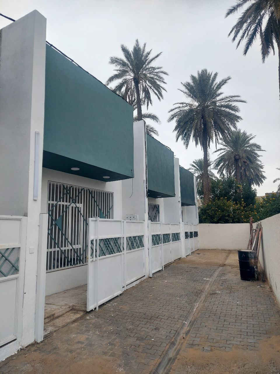 بيت للإيجار في منطقة الكريعات ــ البيت طابقين ، مساحة كل طابق 100 متر مربع ــ يحتوي البيت على 3 غرف نوم وحمامين وصالة جلوس ومطبخ وبالكونة كبيرة ــ الايجار 600,000 دينار عراقي ــ للتواصل ***********

الموقع : 

https://maps.app.goo.gl/7hCSFS6dyxiSnUFF6
