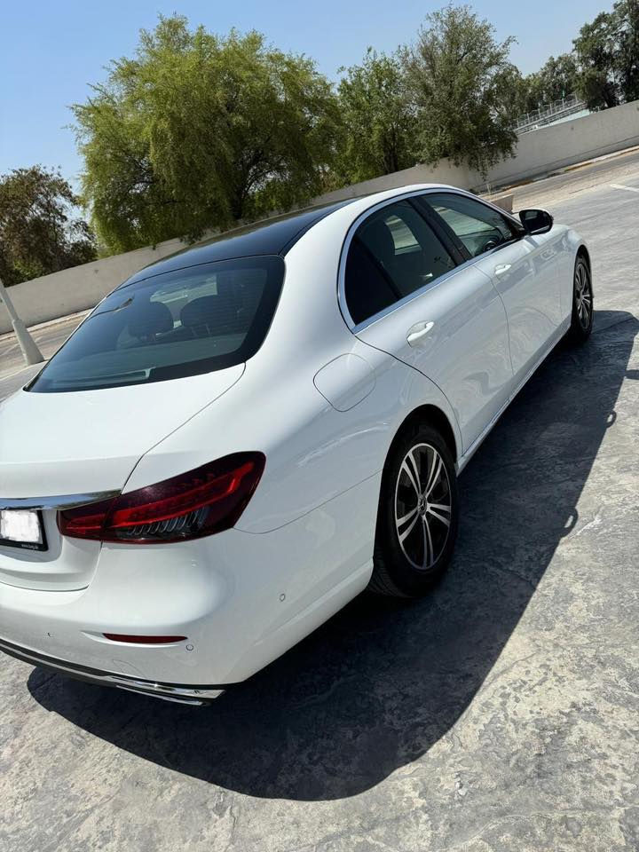 مارسيدس  E200 وكـالة الـمانية الموديل( 2021) 
كامل.(وكالة المانية) كفاله من الحوادث فقط بيها  شخط موضح بالصور  السيارة مكفولة ع وضع الشركة  رقـم اربيـل 

بصمات 2 احتياط 
كيج إلكتروني 
ستـائر بردات خلفيـة 
داخـل اسود بلادي 
حزام كهرباء سحب  
رادارات امامي خلفي جوانب 
حساسات 360 درجه 
اتو بارك + اتو هولد 
لد داخلي متغير 64 لون 
كشنات تدفئه
صـفر مـسج نضيفة جداً السياره 
سيارة مملعوب بيها نهائيـاً 
للـبيع او الـمراوس 
مـكان السياره بغداد  زيـونة 

الاستفسار ***********
