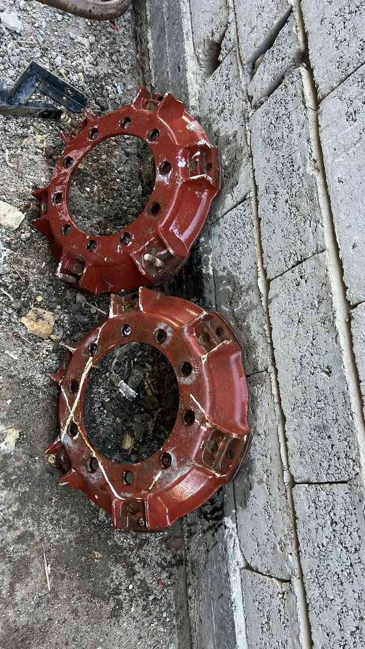 السلام عليكم غراض للبيع تانكي كاز 300 لتر كامل هوه وقواعده نظيف 

دعاميه نظيفه براميخ هنه ولقمهن والاستدات 

سبايدر بدي 

الاستفسار الاتصال ‭0780 441 0401‬

المكان السماوه
