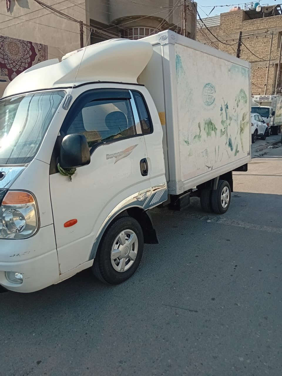 السلام عليكم كيا براد موديل 2011 تبريد شغال مكينه جديده تخم تاير جديد بدون حادث مكينه مسكر  مكان السياره بغداد مدينه الصدر غير متواجد على الفيس للاستفسار الاتصال على الرقم ‭ 0771 343 0736‬السعر.  120 وبيها مجال
