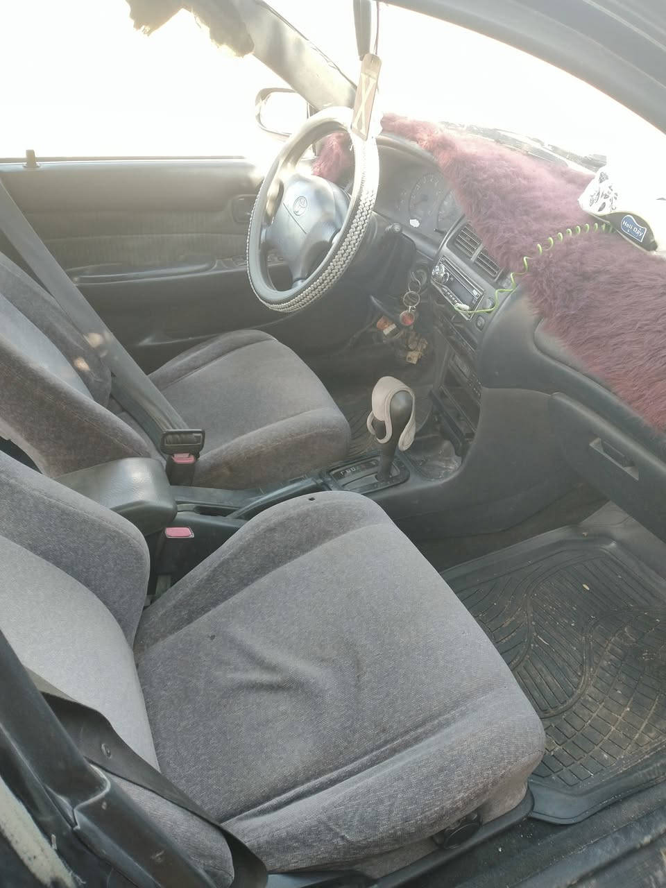 كورلا موديل 92 للبيع مكفوله من الضربه رقم بغداد صبغ للجماليه سياره نضيفه مال بيت مال جناي مكلف بلنشر رقم صاحب السياره ***********
