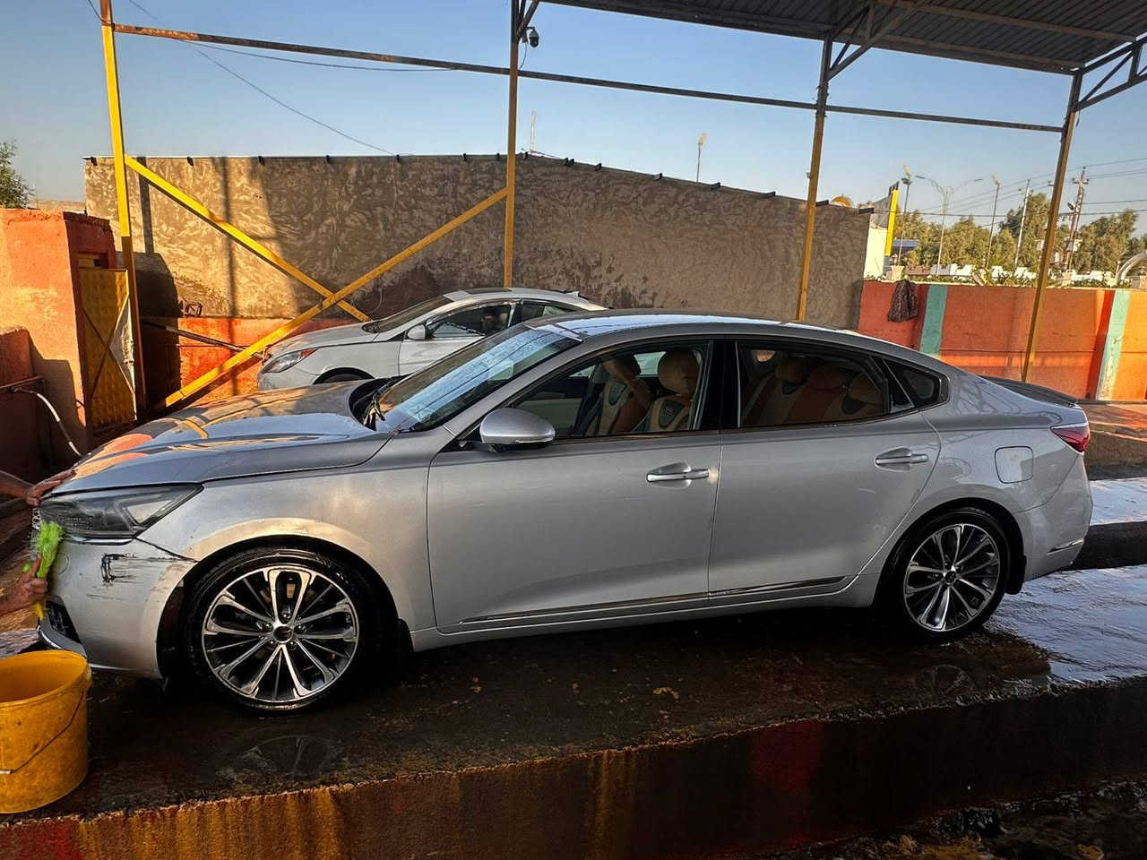 كيا كادنزا خليجي لون سلفر موديل ٢٠١٧ رقم نينوى
تحويل او وكاله ثاني يوم 
السياره ماشيه ١٤٠ الف 
بيها قطعتين صبغ (جاملغ وبنيد) 
محرك ٣٥٠٠ تنفس طبيعي كير ٨ نمرات 
كير ومحرك كفاله صدر امامي خلفي جديد
السياره خير من الله
المواصفات نص فول 
السياره رايدهه ب١٤٨ وبيها مجال شي بسيط  مكاني صلاح الدين للاستفسار ***********
***********
