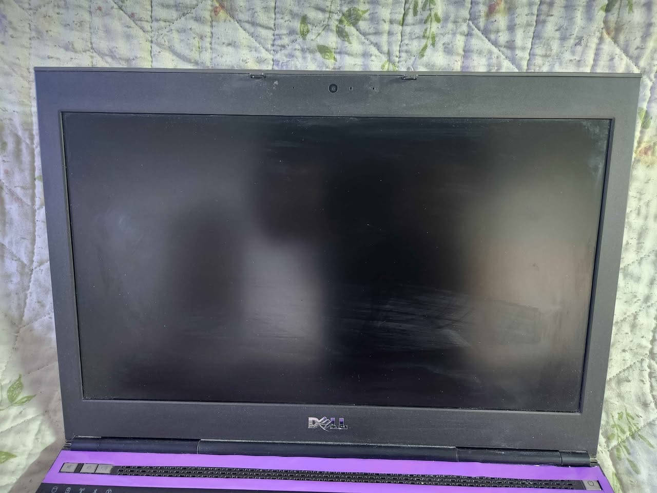 Dell Precision M4800
​المعالج (CPU): Intel Core i7 (الجيل الرابع )
​كرت الشاشة (GPU): AMD FirePro M5100 بذاكرة مخصصة 2 جيجابايت من نوع GDDR5
​ذاكرة الوصول العشوائي (RAM): بسعة 8 جيجابايت 
​سعة التخزين :هارد SSD فائق السرعة بحجم 256 جيجابايت 
السعر 165 الف وبي مجال
العيوب :
البلاستك بي شخوط ف اني غلفته بهذا التغليف 
 و يحتاج بطارية بغداد, العراق


**إذا كنت صاحب هذا الإعلان وتريد حذفه لأي سبب، رجاءا أرسل رسالة إلى الدعم الفني**