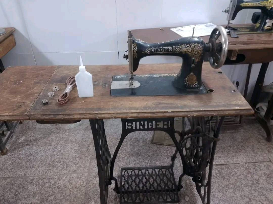 مكينه سنكر نكليزي اصلي قديم الصنع 1930 مكينه انتيكه تخيط رجل فقط بدون كهرباء مع ميزها الاصلي بسعر 140 الف قفل متوفر توصيل لكافه العراق للحجز خاص


**إذا كنت صاحب هذا الإعلان وتريد حذفه لأي سبب، رجاءا أرسل رسالة إلى الدعم الفني**