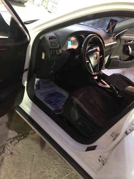 بريليانس ٢٠١٤ للبيع
ماشية 189وشوية
السيارة بيهة ٣ قطع صبغ وربع الصندوك 
الكير والمحرك بحالة جيدة
السيارة جاهزة وكلشي بيهة شغال ومناقصهة شي تدفئة تبريد 
كله شغال
السيارة جانت بالقسط وفكيت اقساطهة وبيهة كتاب رفع حجز من المصرف للمرور اليشتري هو يمشي معامله السعر 75 الاستفسار الاتصال على ***********
