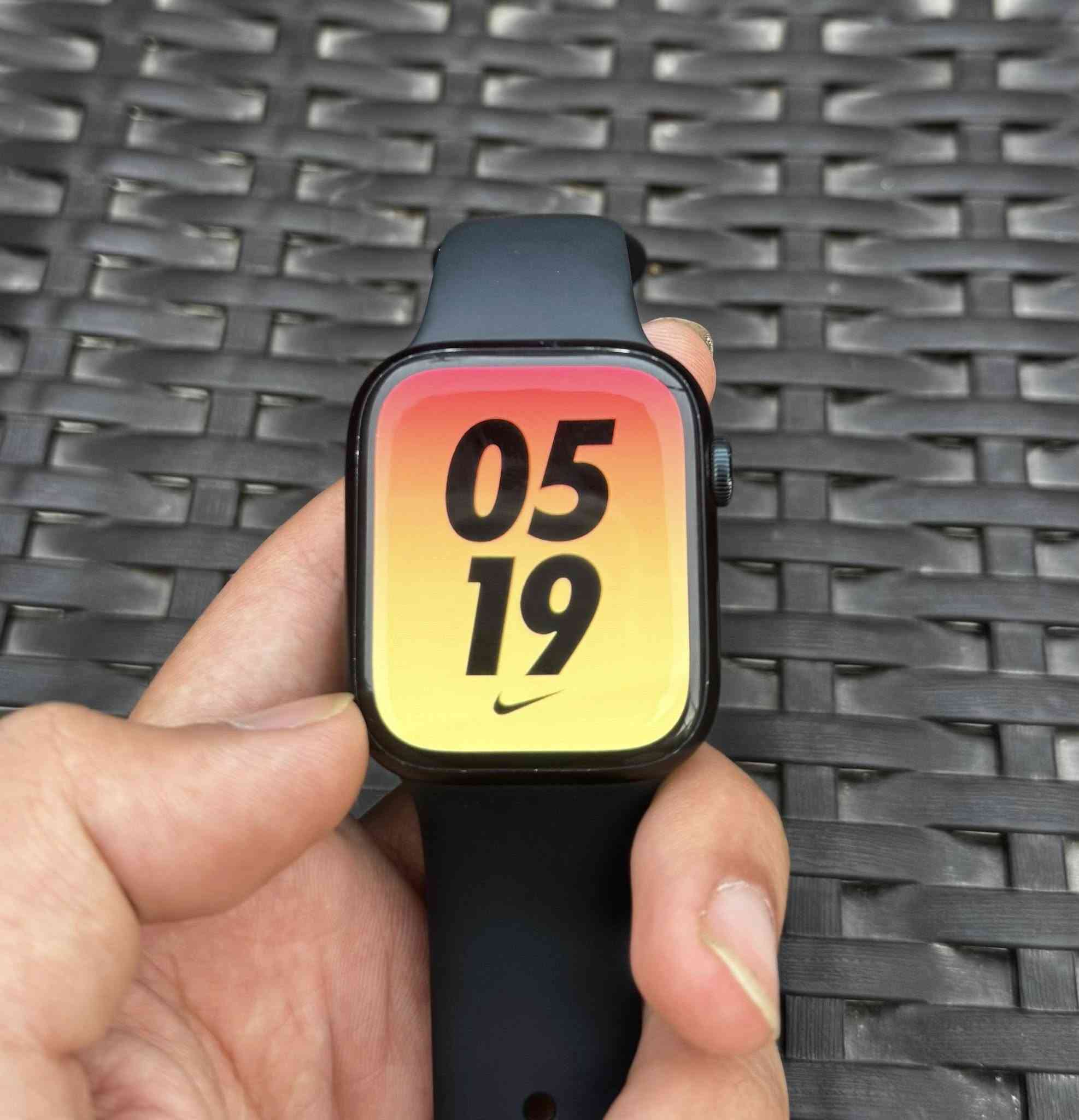 ساعة ابل الجيل 9 GPS

قياس 45mm
 ذاكره 64
بطاريه 100%
نضافه 95%
مع شاحنه اصليه مالت الساعه 
بدون ملحقات فقط الساعه وكيبل الشحن
السعر 270 وبيها مجال

الرقم *********** 

مكاني بغداد
