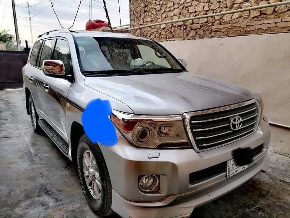 السلام عليكم لاندكروز2010 خليجي محدث 2015 مكفوله بيها فقط نص جاملغ بارد الامامي الايمن سونار موجود بالمنشور رقم بغداد 
(***********)واتساب (***********)
