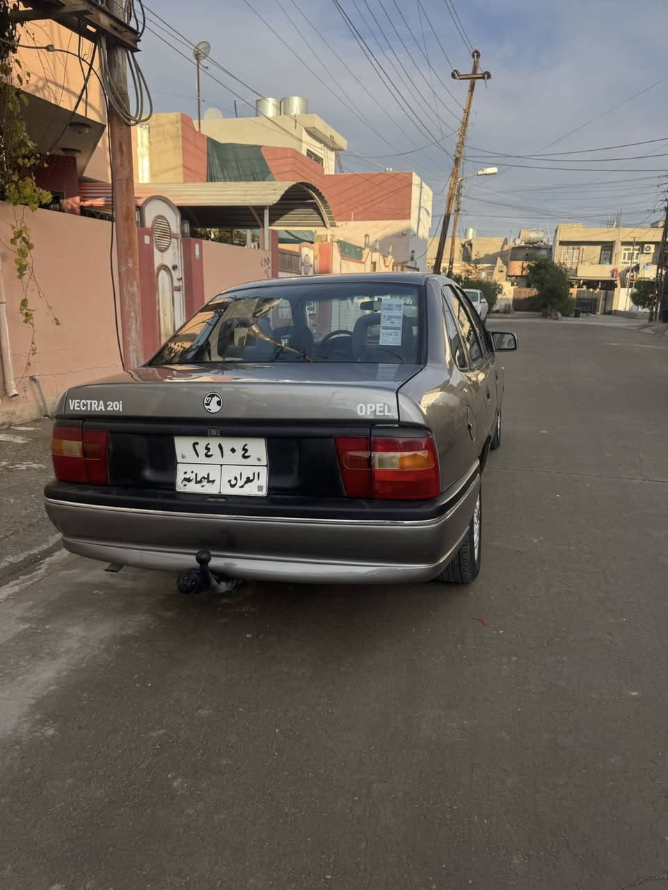 للبيع اوبل فكترا موديل 1993 كير عادي محرك 2000 سياره صبغ عام للجمالي بدون ضربه بدون خياس رقم سليمانيه سنويه هزه جديد لحد 2027  سعر 55 و بي مجال رقم ***********
