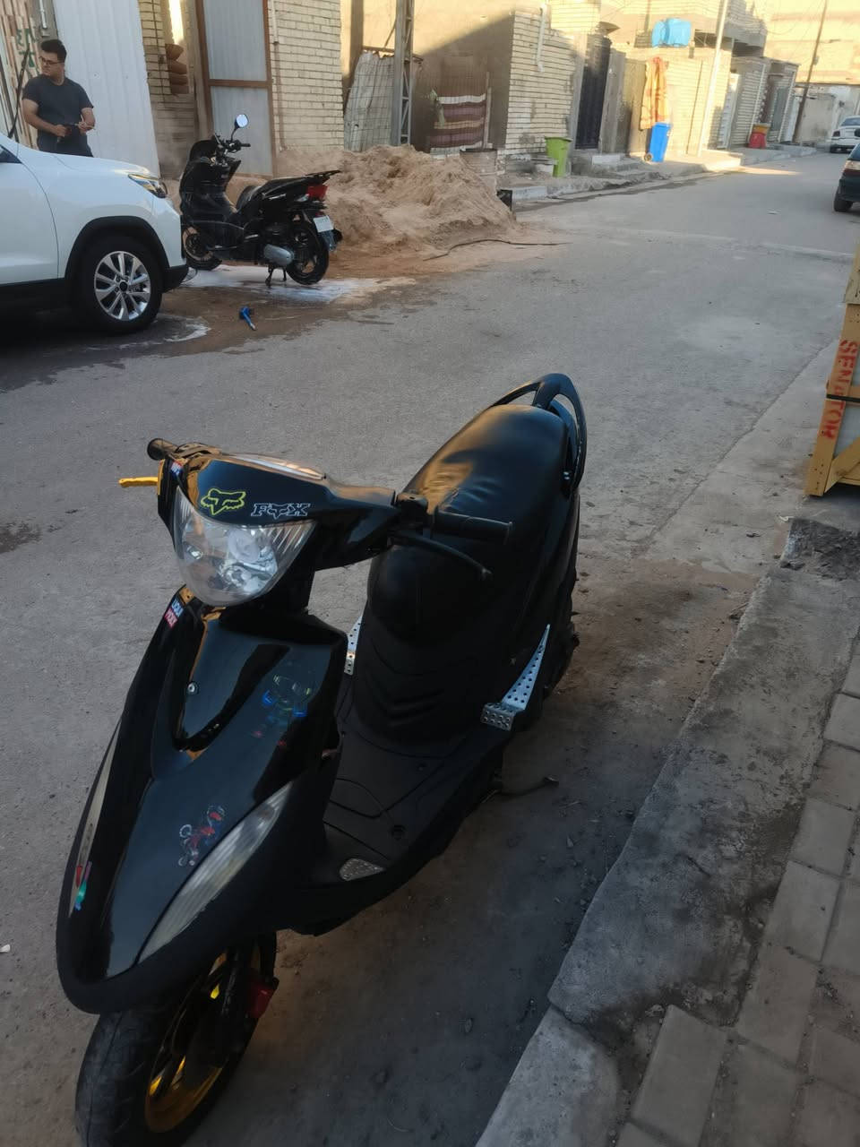 عدله
سلام عليكم 
للبيع 
بوشه 49 بلاديه 
كفراتها تجاري 
ويل تجاري (انطيك البلادي مالتها)
كابريتر بلادي 
سلف بلادي 
دبلات بلادي 
الدراجه تقريباً كلها بلادي 
سعرها 700 بيها مجال قليل 
مكاني بغداد البلديات 
***********
