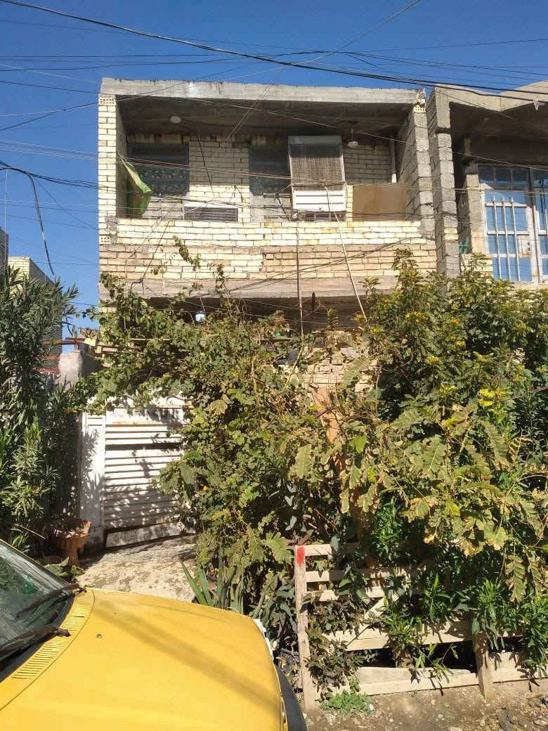 بيت للبيع  الزعفرانيه دور الشرطه زراعي سند 25 المساحه 100 متر طابق ونص بناء طابوق للأستفسار الاتصال ***********
