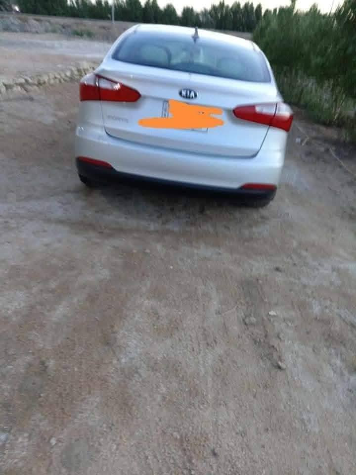 السلام عليكم اخوان سياره فورتي 2016 حره رقم مثنى بسمي السياره جديده كلش ماشيه 144 محرك 2000 دوش كير محرك تخم تاير تبريد سياره ما ناقصه شي السياره شاشه ايباد بيع او مروس السعر ١١٨ وبيه مجال مكان السماوه الاستفسار *********** السماوا, المثنى
