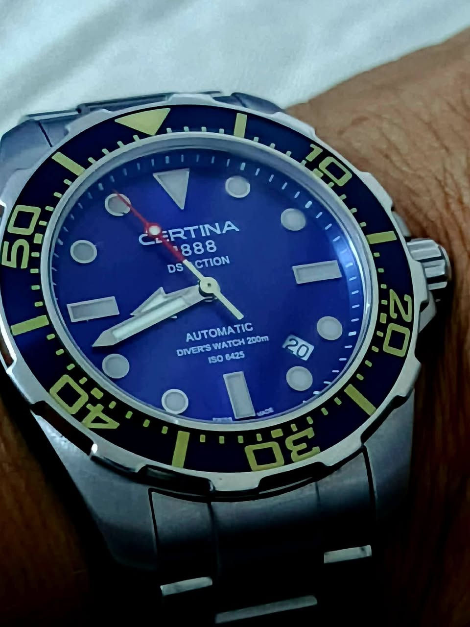 ⬛️بسم الله
⬛️CERTINA
⬛️DS..ACTON
⬛️AUTOMATIC
⬛️طوق دوار
⬛️قفل بحري
⬛️مينا ازرق مميز
⬛️القطر42
⬛️ارقام لامينوس
⬛️نضافة كالجديد
⬛️مع العلبة
⬛️الاستفسار خاص


**إذا كنت صاحب هذا الإعلان وتريد حذفه لأي سبب، رجاءا أرسل رسالة إلى الدعم الفني**