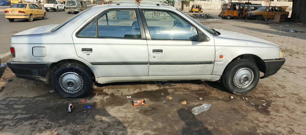 السلام عليكم بيجو روى 2009 مكينه خير من الله اكسل امحور مال ابرنس كير خير من الله العنوان بغداد حي الاصلاح مقابل بوب شام قبل القوس بغداد سعر 23$ وبيها مجال حك جيه ***********
