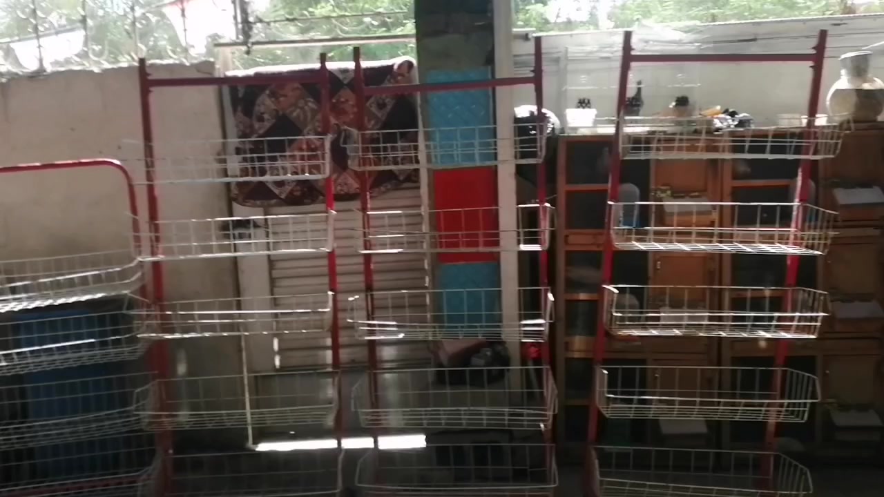 سلات جبس لعدد ٥ نظيفات استعمال قليل موظحات بل فيديو سعر ١٥٠ الف كلهن *********** بغداد
