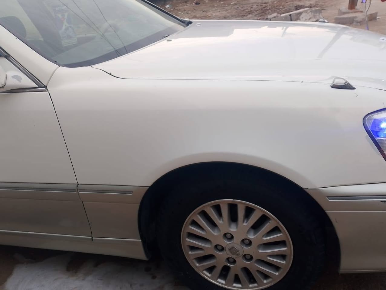 (جنون ادوات / كصه قمارة فقط) . جديدة بمعنى الكلمةمتوم ارقام سيليمانيه وسنويه وهزه جديده لل(2029)
سياره جاهزه من جميع النواحي (كير مكينه شرط كفاله مكينه ديفور الصغير شرط شرط بدون دوانز وانسه الصرف.
{ تبريد ثلج شرط تخم تاير حداده صندوك جديد سياره ماناقصها برغي جاهزه 
سياره (كرستال اصل) دكمتين 
برده خلفيه كهرباء تحكم امامي خلفي كشنات كهربائيه 
لايتات كلها شغاله اريل كهرباء سياره بصمه كهربائيات 
كلها شغاله من جميع النواحي سنتر لوك جام كلشي شرط شغال

العنوان / البصرة 
السعر /   42 وبيها مجال وانا بخدمة الطيبين 
رقم الهاتف مع واتساب / ***********
(جنون ادوات / كصه قمارة فقط) . جديدة بمعنى الكلمة
