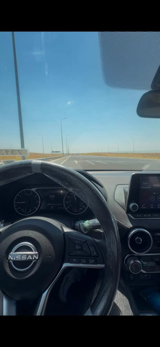 نيسان سنترا دخول حديث سيارة زيرو ماشية 8000 كيلو مو ميل
السيارة بيها جاملغ بدون حادث مبدل بأمريكا وكلير بنفس الجاملغ يعني سيارة قطعة وحدة فول تقريباً ماعدا تنتنه السيارة بأعتبارها زيرو سبير مانازل رقم اربيل بأسمي تريد وكالة تريد تحويل  وافتر السوك كله اذا تلكى سنترا انضف منها انا معتب 
سعرها 170 ورقة وبيها مجال بسيط جداً واخوان سعر سيارة سعر سيارة زيرو المايفيده السعر لايكسر بيها
***********
