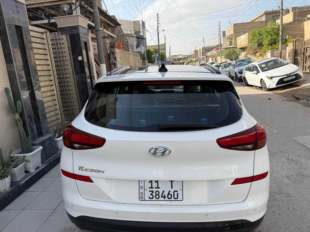 س ع 
توسان موديل ٢٠٢٠ خليجي 
مكفوله من الصبغ بيها بارد فقط موضح بالصوره بالبنيد 
فول مواصفات فتحت سقف بصمه تحكم 
ماشيه ١١٩ قابله لزياده 
السعر ٢٠٥ ورقه بيها مجال 
السياره موجوده بغداد الجادريه 
او السيديه 
للاستفسار 
*********** بغداد, العراق
