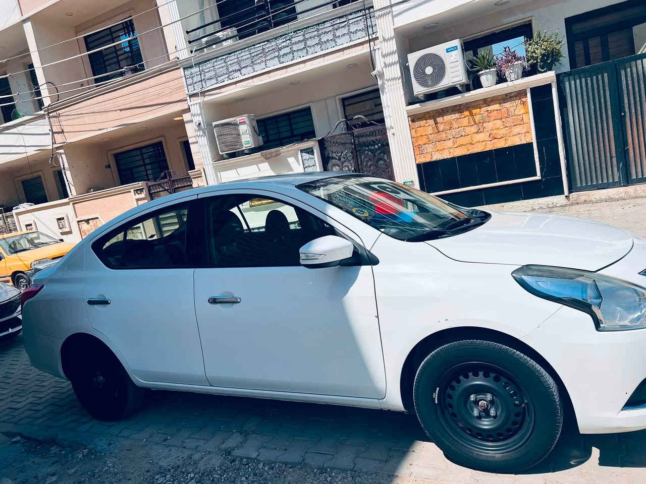 نيسان سني موديل 23
ماشية سيارة 68الف مكفوله سيارة من ضربه وصبغ✅
شراي يتصل ***********✅
