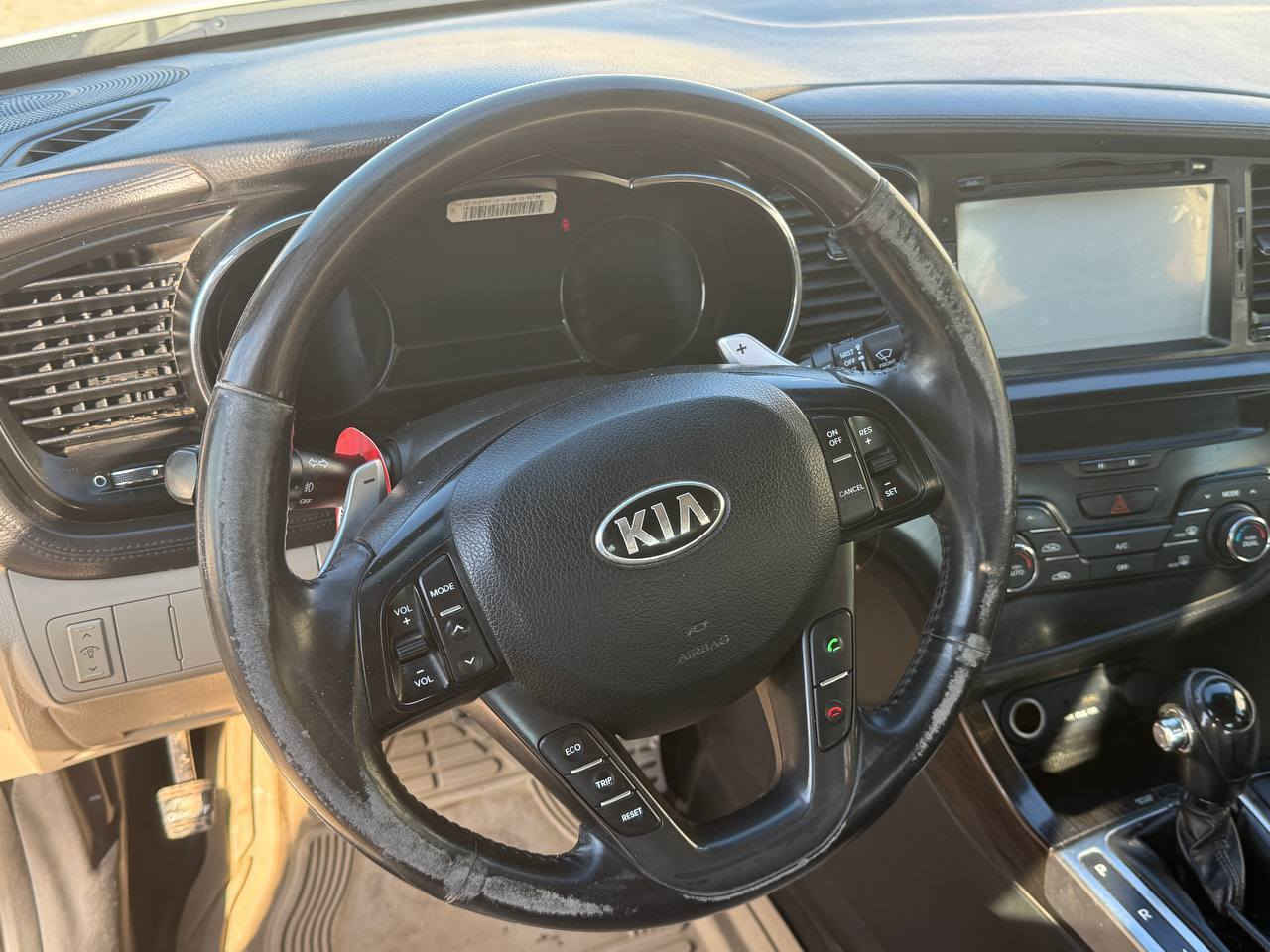 السلام عليكم كيا اوبتيما للبيع 2013فول ماعده بنوراما كلين مكفول من صبغ محرك كير كفاله عامه ماشي 157 الف كيلو متر مكان السياره موصل برطله
السعر 135
محرك حجم 24
***********
***********
